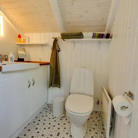 Three-bedroom Holiday In * Hals